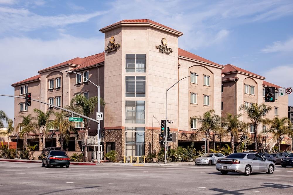 La Quinta By Wyndham Hotel